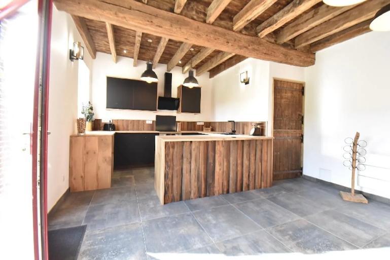 Le Relais Des Caleches - La Jungle Room Bu (Eure-et-Loir) Exteriör bild